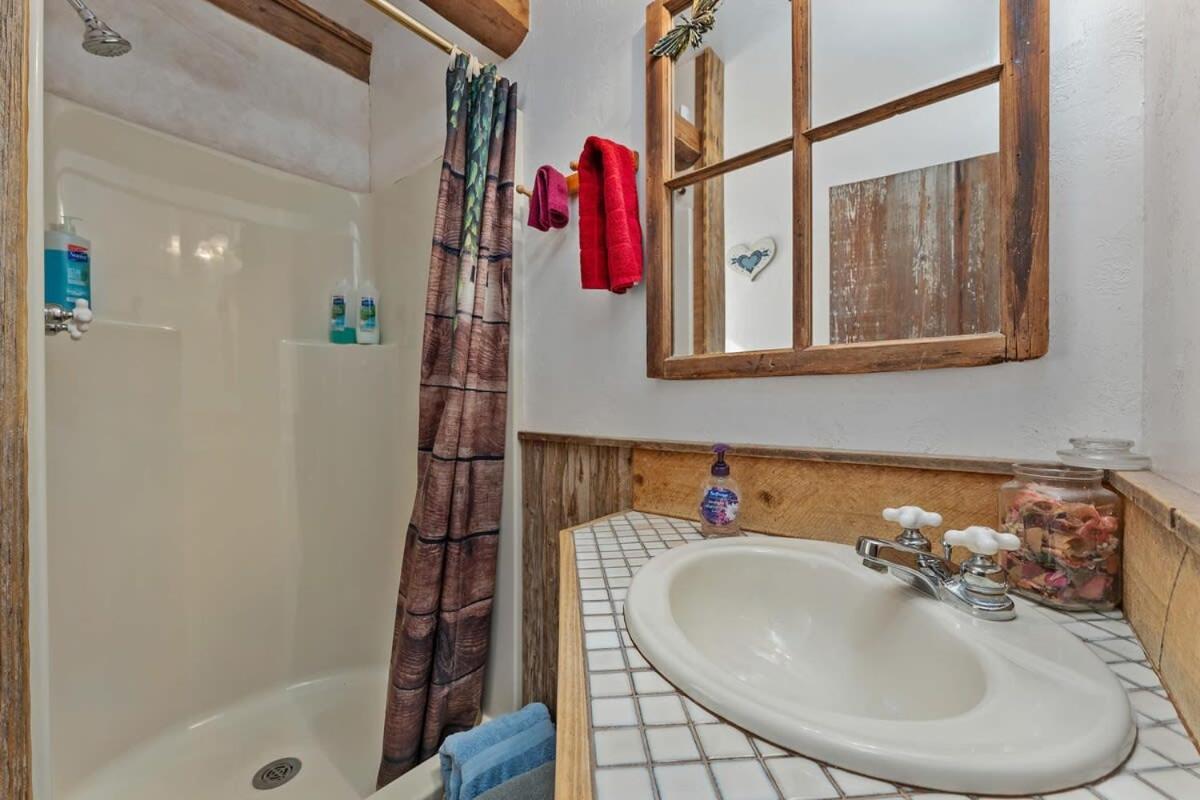 Das Eck Haus - Cozy Cabin Getaway Fredericksburg Zewnętrze zdjęcie