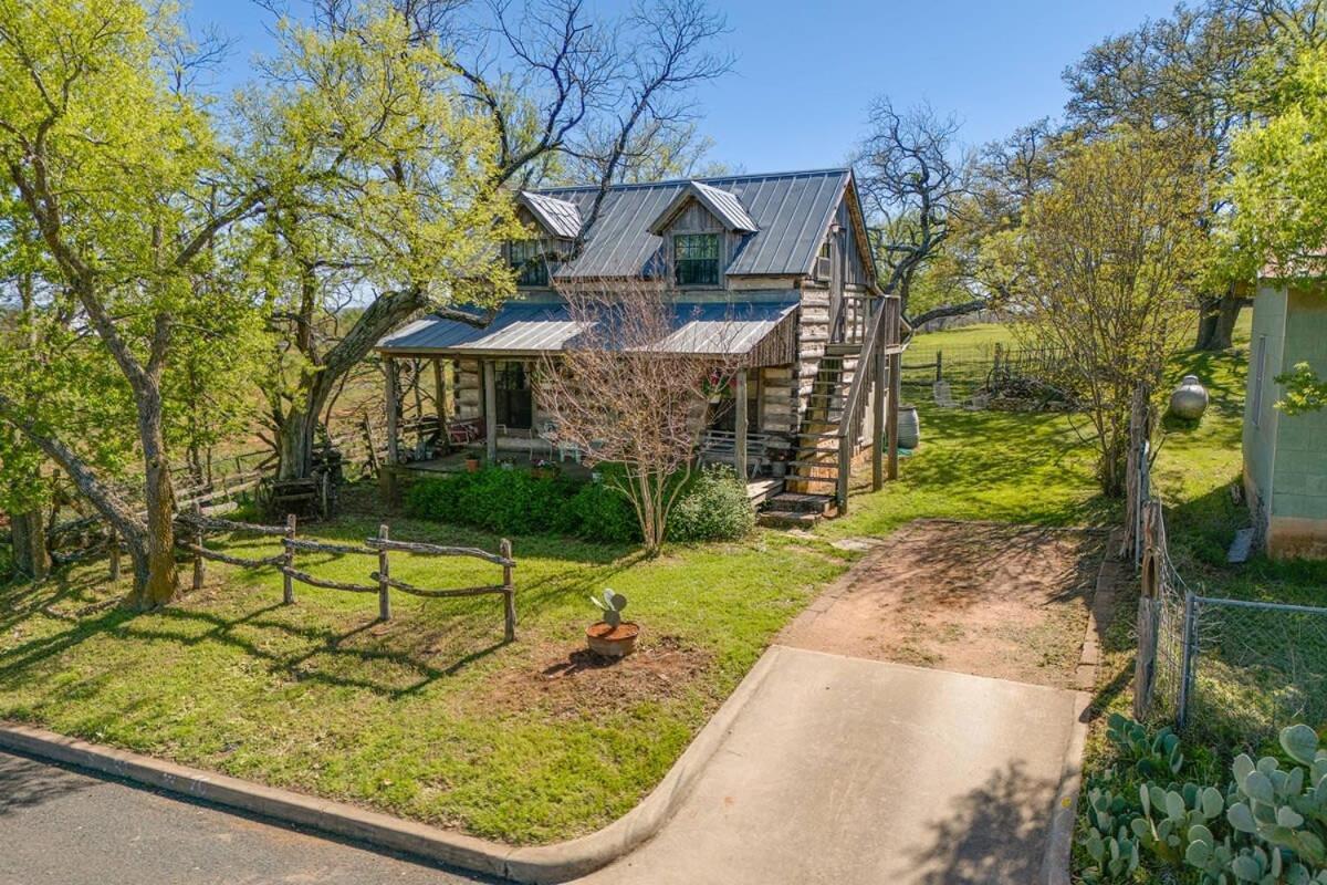 Das Eck Haus - Cozy Cabin Getaway Fredericksburg Zewnętrze zdjęcie