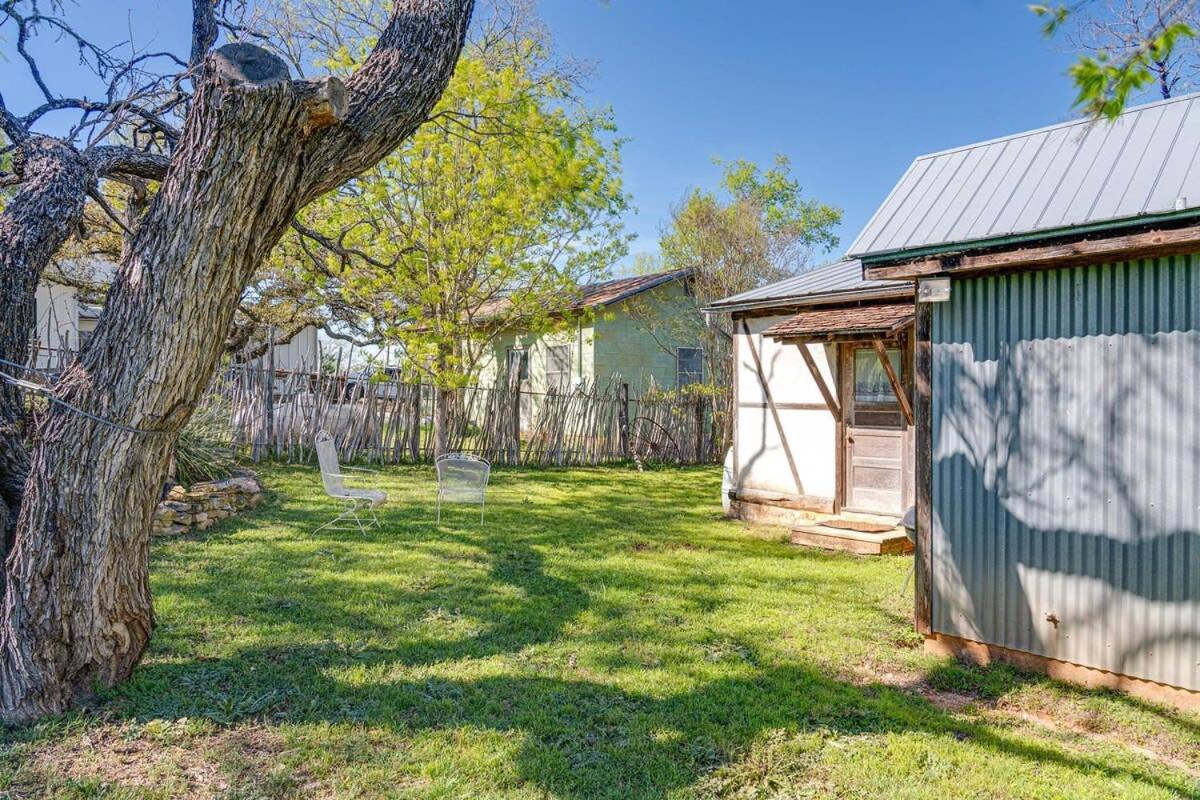 Das Eck Haus - Cozy Cabin Getaway Fredericksburg Zewnętrze zdjęcie