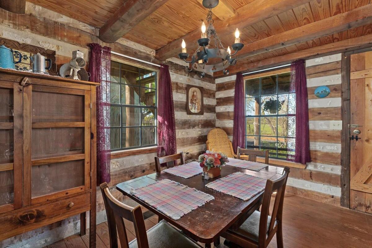 Das Eck Haus - Cozy Cabin Getaway Fredericksburg Zewnętrze zdjęcie